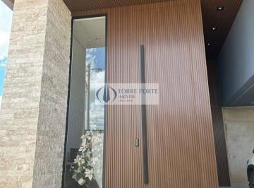 Casa · 437m² · 4 Quartos · 4 Vagas · Casa de Alto Padrão de 260m² com 4 Suítes, com Piscina em São Pedro