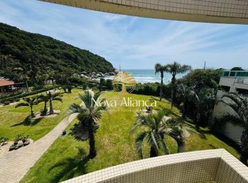 Apartamento · 380m² · 4 Quartos · 4 Vagas · Cobertura frente mar à venda na praia de Bombas, Bombinhas SC.