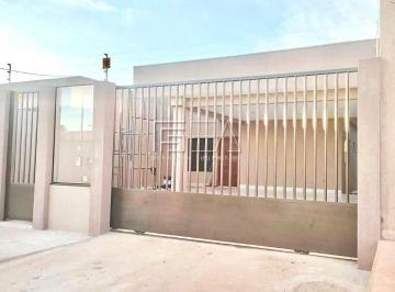 Casa · 160m² · 3 Quartos · 2 Vagas · CASA À VENDA - 03 QUARTOS SENDO 01 SUÍTE COM ÓTIMA LOCALIZAÇÃO