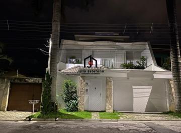 Casa · 250m² · 5 Quartos · Casa à venda - em Taubaté
