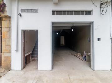 Comercial · 100m² · 5 Quartos · 1 Vaga · Galpão na Rua Pais da Silva, N. 607 • 100 m²