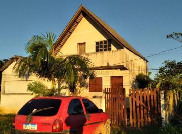 Casa · 90m² · 2 Quartos · 2 Vagas · Casa térrea em Guaratuba – 2 dormitórios, 2 banhei