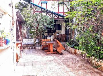Casa · 380m² · 4 Quartos · CASA SOBRADO