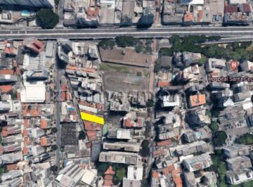 Terreno · 214m² · Espaçoso terreno residencial/comercial no bairro Santa Cecília.