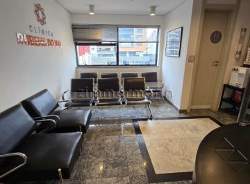 Comercial · 144m² · CONJUNTO COMERCIAL PINHEIROS 2 VAGAS