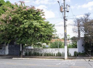 Terreno · 420m² · Terreno murado, plano em ótima localização no Alto de Pinheiros próximo da Praça Pan-americanas, com