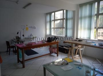Comercial · 75m² · Excelente sala comercial com janelas grandes, cozinha, recepção, hall de entrada, banheiro socia