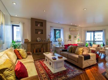 Apartamento · 217m² · 4 Quartos · APARTAMENTO 4 SUÍTES ITAIM BIBI