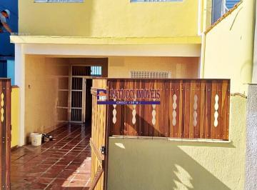 Casa · 116m² · 4 Quartos · 3 Vagas · Espaço e Conforto: Sobrado Ideal para sua Família com Lazer Privativo!