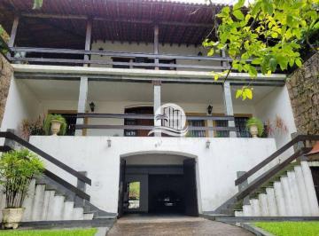21eb5aa1eaaae6d163f6049ca11c1fa008273285 · Excelente casa com 4 suítes na Praia das Pitangueiras.