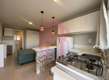 Apartamento · 30m² · 1 Quarto · Kitnet/Studio mobiliada para locação anual em Balneário Camboriú.