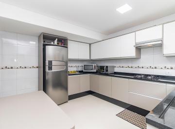 Casa de 3 quartos, Curitiba · Sobrado em condominio com suíte no térreo a venda no Xaxim