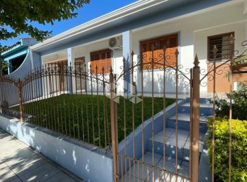Casa · 148m² · 3 Quartos · 3 Vagas · Casa ampla no Tancredo Neves, Santa Maria