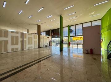 Comercial · 350m² · 1 Vaga · Salão comercial em ótima localização