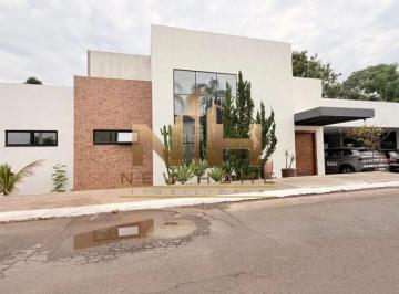 Casa · 800m² · 4 Quartos · 4 Vagas · Casa Térrea de Alto Padrão ? 4 Suítes no Belvedere Green, Jardim Botânico (1.800 m²)