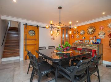 IMG_20260603_185208_000.jpeg · Confortável casa para venda em Jardim da Glória com 4 quartos, sendo 4 suítes, 250m² - remaxfront#J0