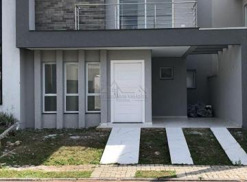 Casa · 121m² · 3 Quartos · 2 Vagas · VSobrado Moderno em Condomínio – 3 Quartos  sendo