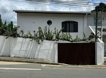 Casa · 112m² · 3 Quartos · 2 Vagas · Sobrado amplo com 3 dormitórios sendo 1 suíte e 2