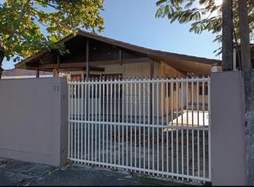 Casa · 120m² · 3 Quartos · 6 Vagas · Terreno 360 m2, com duas casas uma de 120m2 no B