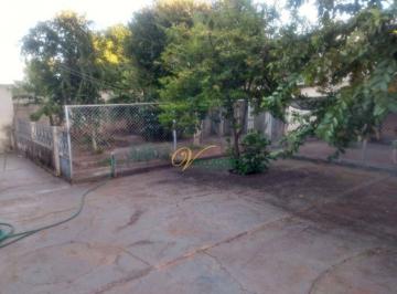 33625ba3ddf1e2ca70db826d291f1c8355dcf74f · Casa 3 quartos , JD. Maracanã
