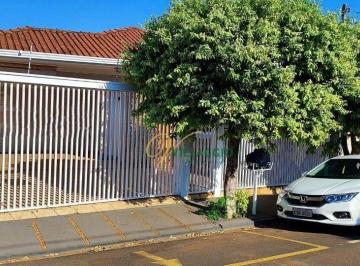 bf47b85c5300c81f441fbafd18305bbd75df7b77 · 3 quartos - 210m² construção - Parque Celeste