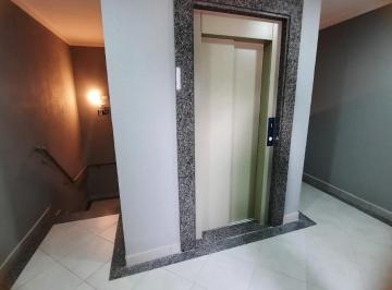 Apartamento · 55m² · 2 Quartos · 1 Vaga · Apartamento à venda em Santo André-SP, Vila Guiomar: 2 quartos, 1 banheiro, 1 vaga e 55m² de área. V
