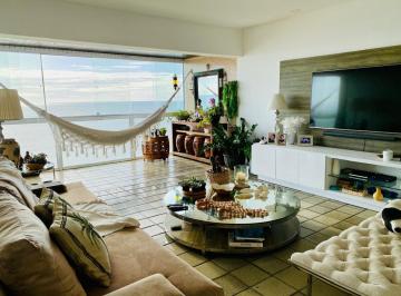 Apartamento de 5 quartos, Jaboatão dos Guararapes · Vendo lindo apartamento alto padrão com vista para o mar em Candeias.
