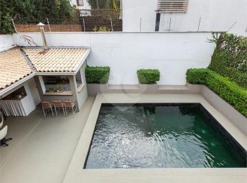 Casa de 5 quartos, São Paulo · Alto de Pinheiros – Sobrado com Piscina em Rua Sem Saída, 5 Dorms e 1 Suíte