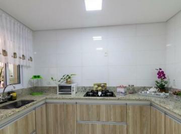 Casa · 180m² · 3 Quartos · 2 Vagas · Casa à venda em Santo André-SP, Vila Pires: 3 quartos, 1 suíte, 1 sala, 3 banhei