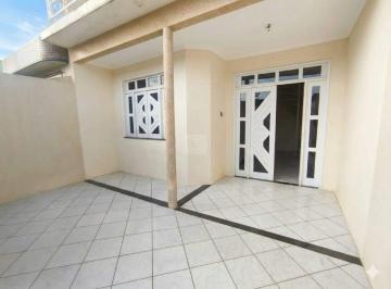 Casa · 120m² · 4 Quartos · 3 Vagas · Casa Espaçosa de Esquina com 4 Quartos no Bairro Marianga!