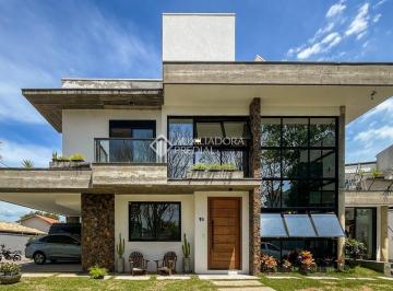 Casa · 275m² · 4 Quartos · 3 Vagas · Casa em condomínio de alto padrão no Campeche