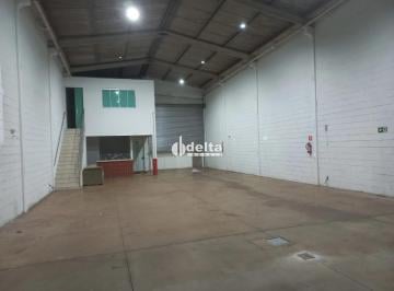 Comercial · 300m² · Galpão disponível para locação no bairro Aclimação em Uberlândia-MG