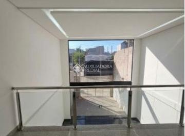 Comercial · 194m² · Excelente loja á venda na Cristóvão Colombo, excelente localização para comércio, com grande circula