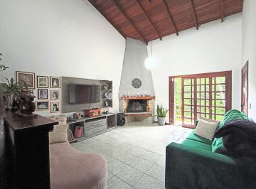 Casa · 180m² · 3 Quartos · Casa com piscina aquecida à venda no Cantegril