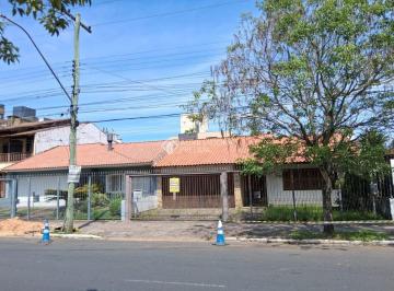 Casa · 200m² · 3 Quartos · 2 Vagas · Casa térrea, com 3 quartos, suíte, no coração do Jardim Planalto