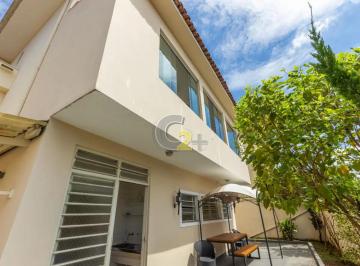 Casa · 379m² · 3 Quartos · 3 Vagas · Casa à venda no Pacaembu com 3 quartos e 3 vagas
