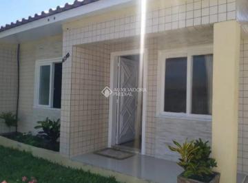 Casa · 120m² · 3 Quartos · 4 Vagas · Residência semi-nova próximo ao centro de capão novo novo