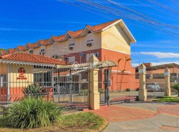 Casa · 92m² · 3 Quartos · 2 Vagas · Casa de 3 quartos no bairro Camaquã.