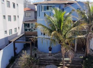 Casa · 360m² · 4 Quartos · 3 Vagas · Casa no Bairro Europa – 4 Quartos, Suíte com Closet, 3 Pavimentos