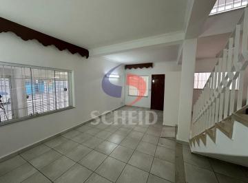 Casa · 150m² · 3 Quartos · 4 Vagas · Sobrado com 150 m², espaçoso e versátil, perfeito tanto para fins residenciais ou comerciais.