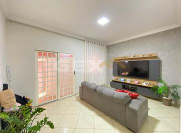Casa · 360m² · 3 Quartos · 3 Vagas · Casa à Venda no Jardim das Acácias em Divinópolis MG.