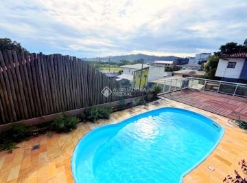 Casa · 110m² · 3 Quartos · 2 Vagas · Casa mobiliada com vista para o mar, piscina e potencial de ampliação no Saco dos Limões