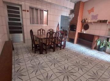 Casa · 188m² · 4 Quartos · 2 Vagas · Casa à venda com 188m², 4 Dormitórios e 2 vagas