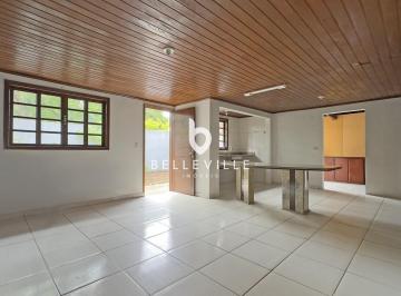 Casa · 200m² · 3 Quartos · 2 Vagas · Casa de rua à venda com 3 quartos (1 suíte), 2 vag