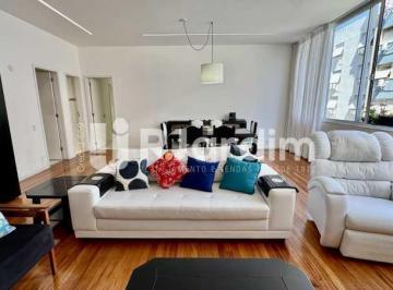 Apartamento · 159m² · 3 Quartos · 1 Vaga · Apartamento Reformado na Quadra da Praia | Ipanema | 160 m² | 3 Quartos | 1 Vaga
