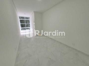 Apartamento · 82m² · 3 Quartos · 1 Vaga · Apartamento em Copacabana | 3 quartos (1 suíte) | Reformado | 1 vaga | Vista liv
