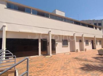 1 · Edifício Comercial em Trindade