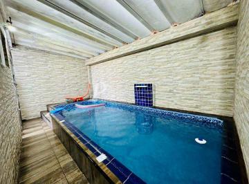 Casa · 166m² · 3 Quartos · 2 Vagas · Sobrado 3 quartos, garagem 2 carros, piscina, Boqueirão, Santos