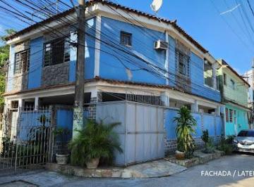 Casa Triplex à venda com 3 quartos,Porto Velho,S.G/RJ · Casa com 3 quartos à venda, 180 m² por R$ 295.000 - Porto Velho - São Gonçalo/RJ