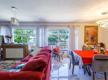 Casa · 310m² · 3 Quartos · 5 Vagas · Sobrado com 3 quartos à venda em Bosque da saúde - SP